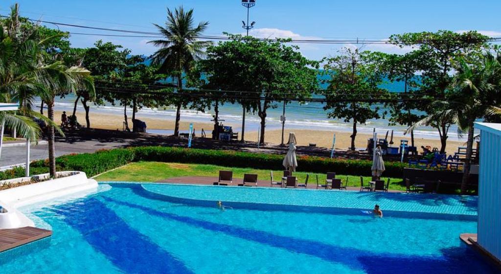 Lpn Park Beach Tour B Pantai Jomtien Bagian luar foto